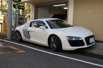 Audi R8