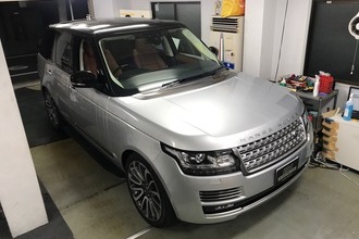 RANGE ROVER AUTOBIOGRAPHY