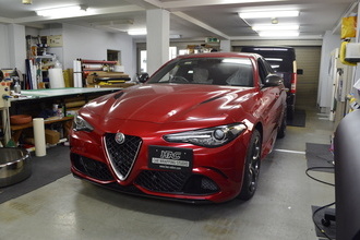 Alfa Romeo GIULIA QUADRIFOGLIO