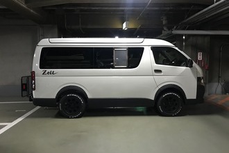 TOYOTA HIACE camper