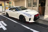 NISSAN R35 GTR