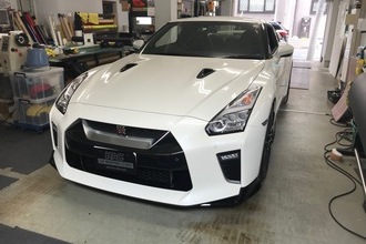 NISSAN R35 GTR