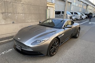 Aston Martin DB11