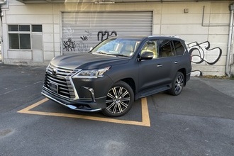 LEXUS LX570