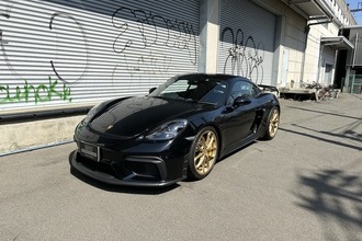 PORSCHE 718 Cayman GT4