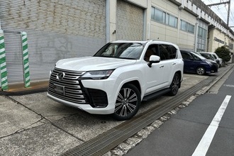 Lexus LX600